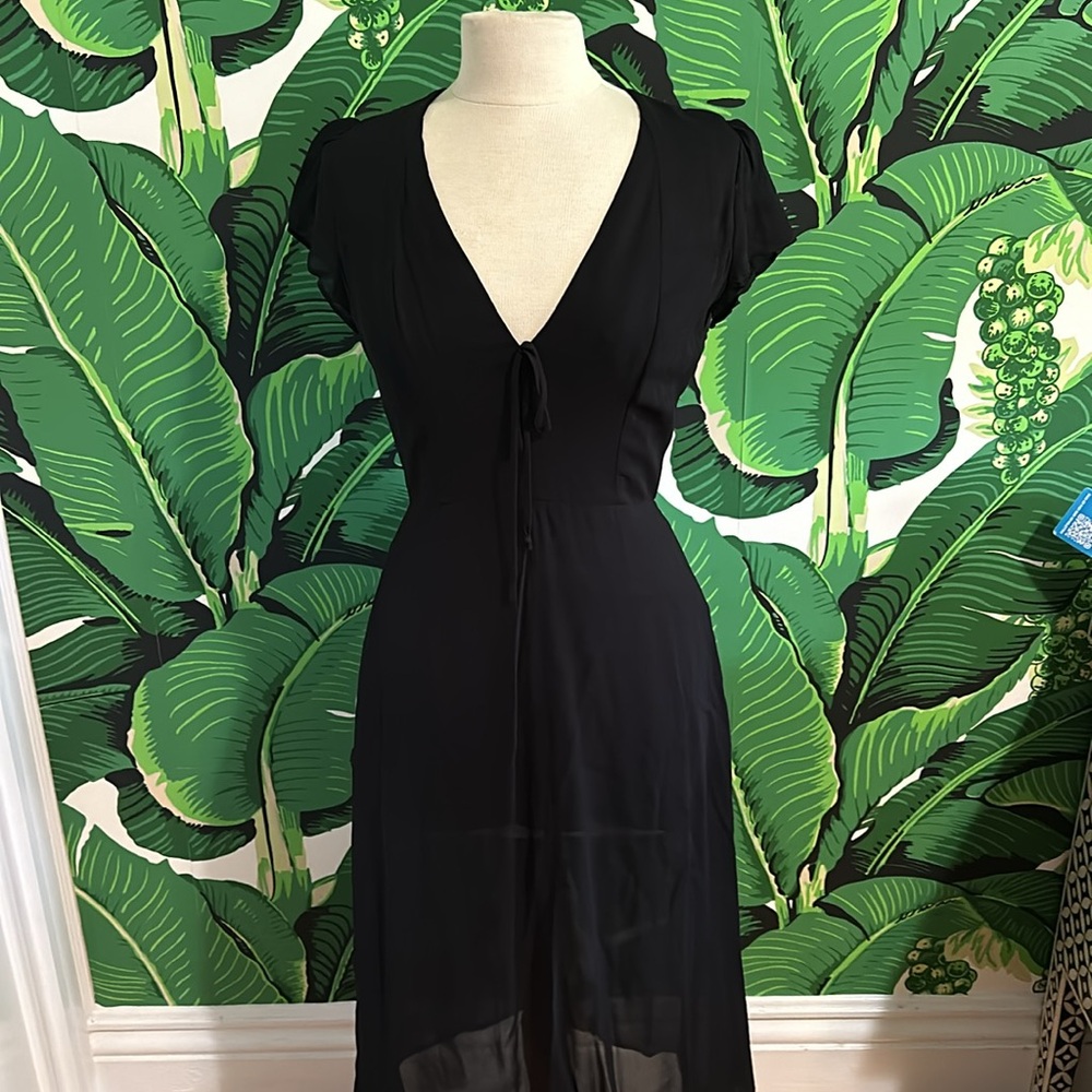 Reformation V Neck Midi Dress in Black, Size 6, Made in the USA
